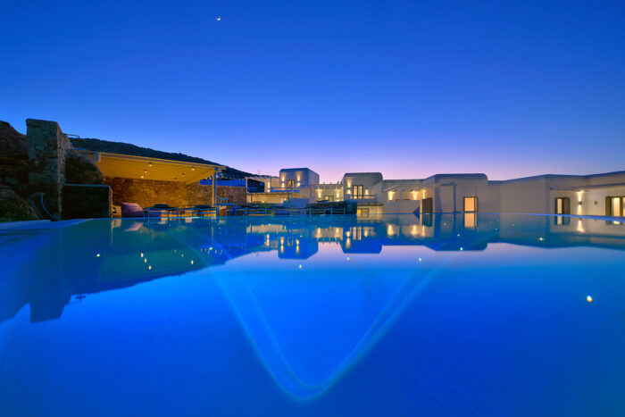 Villa Indigo pool day 4